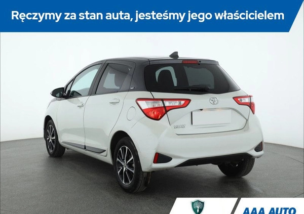 Toyota Yaris cena 57000 przebieg: 23156, rok produkcji 2019 z Stargard małe 211